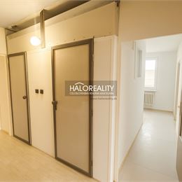 REZERVOVANÉ - Predaj, trojizbový byt Poprad, veľký slnečný byt