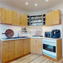 Predaj, dvojizbový byt Poprad, Ulica Mládeže - EXKLUZÍVNE HALO REALITY