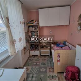 Predaj, trojizbový byt Spišská Belá - ZNÍŽENÁ CENA - EXKLUZÍVNE HALO REALITY