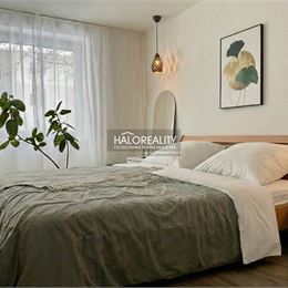 Predaj, trojizbový byt Brezno, blizko centra