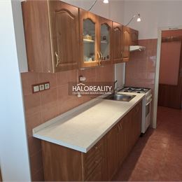 Predaj, trojizbový byt + polizba Sereď, ul. D.Štúra