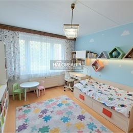 Predaj, trojizbový byt Zvolen, s balkónom