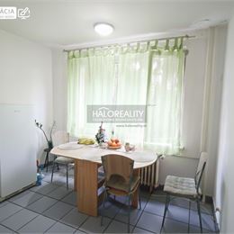 Predaj, dvojizbový byt Zvolen, Zlatý Potok, veľký s lodžiou