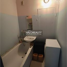 Predaj, dvojizbový byt Zvolen, Zlatý Potok, veľký s lodžiou