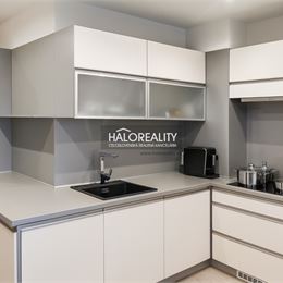 Predaj, trojizbový byt Dolné Srnie