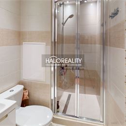 REZERVOVANÉ - Predaj, jednoizbový byt Pezinok, Sídlisko Muškát - EXKLUZÍVNE HALO REALITY