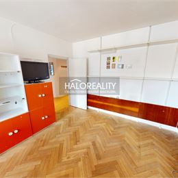 REZERVOVANÉ - Predaj, trojizbový byt Liptovský Hrádok - EXKLUZÍVNE HALO REALITY