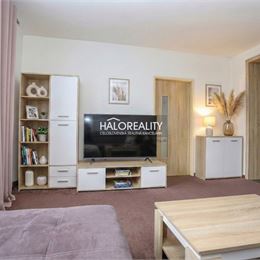 REZERVOVANÉ - Predaj, trojizbový byt Považská Bystrica, Lánska - EXKLUZÍVNE HALO REALITY