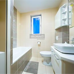 Predaj, dvojizbový byt Považská Bystrica