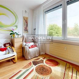 Predaj, štvorizbový byt Komárno, Hradná - ZNÍŽENÁ CENA