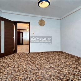 Predaj, trojizbový byt Levice, Rybníky III, po čiastočnej rekonštrukcii, s balkónom