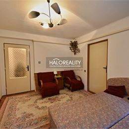 Predaj, trojizbový byt Nová Baňa - ZNÍŽENÁ CENA - EXKLUZÍVNE HALO REALITY