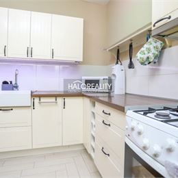 REZERVOVANÉ - Predaj, dvojizbový byt Považská Bystrica, Rozkvet - ZNÍŽENÁ CENA - EXKLUZÍVNE HALO REALITY
