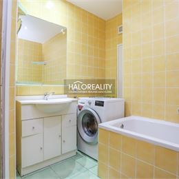 REZERVOVANÉ - Predaj, dvojizbový byt Považská Bystrica, Rozkvet - ZNÍŽENÁ CENA - EXKLUZÍVNE HALO REALITY