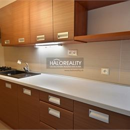 Predaj, dvojizbový byt Nová Baňa, ul. Nábrežná - EXKLUZÍVNE HALO REALITY