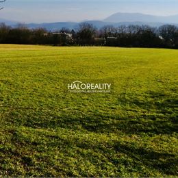 Predaj, pozemok pre rodinný dom 2382 m² Lednické Rovne