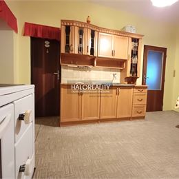 Predaj, rodinný dom Kľačno - ZNÍŽENÁ CENA - EXKLUZÍVNE HALO REALITY