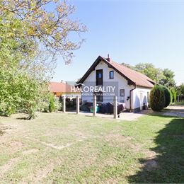 Predaj, rodinný dom Semerovo, trojizbový, priestranný pozemok - EXKLUZÍVNE HALO REALITY