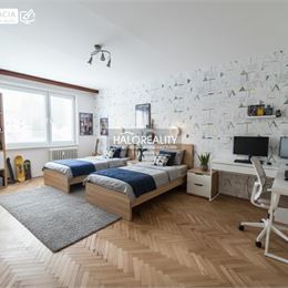 REZERVOVANÉ - Predaj, trojizbový byt Žiar nad Hronom, Vansovej - EXKLUZÍVNE HALO REALITY