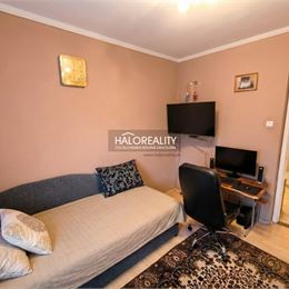 REZERVOVANÉ - Predaj, štvorizbový byt Levice, Rybníky I - ZNÍŽENÁ CENA