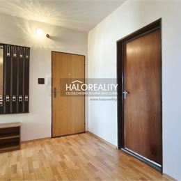 REZERVOVANÉ - Predaj, trojizbový byt Žiar nad Hronom, Centrum II - EXKLUZÍVNE HALO REALITY