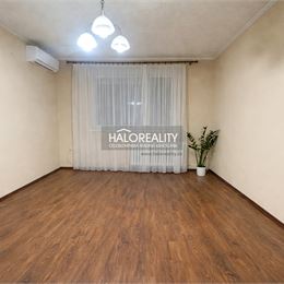 Predaj, trojizbový byt Levice, centrum