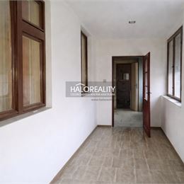 Predaj, rodinný dom Kolárovo, štvorizbový, čiastočná rekonštrukcia