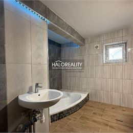 Predaj, rodinný dom Chynorany + VIDEOOBHLIADKA