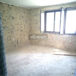 Predaj, rodinný dom Dlžín - ZNÍŽENÁ CENA - EXKLUZÍVNE HALO REALITY