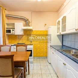 REZERVOVANÉ - Predaj, trojizbový byt Levice, Cigánka