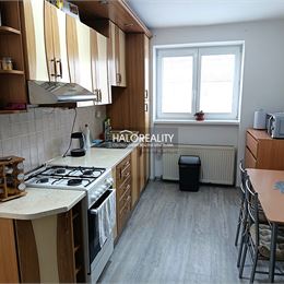 REZERVOVANÉ - Predaj, dvojizbový byt Nováky - EXKLUZÍVNE HALO REALITY