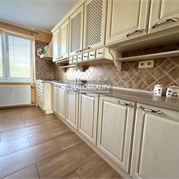 Predaj, trojizbový byt Tekovské Lužany - ZNÍŽENÁ CENA - EXKLUZÍVNE HALO REALITY