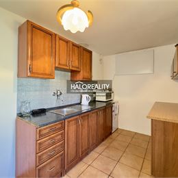 Predaj, rodinný dom Selice, štvorizbový, čiastočná rekonštrukcia