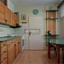 Predaj, trojizbový byt Turček, Horný Turček, garaž a parkovacie miesto - ZNÍŽENÁ CENA