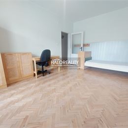 Predaj, trojizbový byt Turček, Horný Turček, garaž a parkovacie miesto - ZNÍŽENÁ CENA