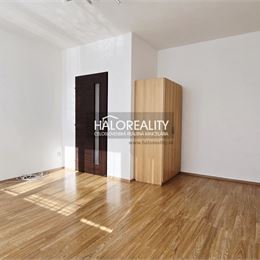 Predaj, trojizbový byt Levice, Rybníky V