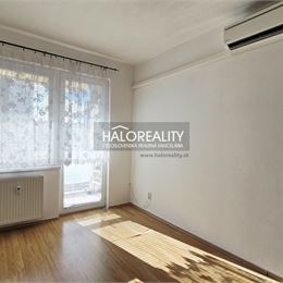 Predaj, trojizbový byt Levice, Rybníky V