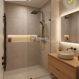 Predaj, trojizbový byt Lučenec, Červená Armáda (sídlisko Juh), príjemný, presvetlený s priestranným balkónom.