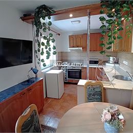 REZERVOVANÉ - Predaj, rodinný dom Radzovce, v okrajovej časti obce, bez priameho susedstva, s výbornou