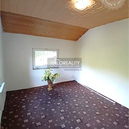 REZERVOVANÉ - Predaj, rodinný dom Radzovce, v okrajovej časti obce, bez priameho susedstva, s výbornou