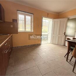 Predaj, rodinný dom Maňa, Veľká Maňa, trojizbový - EXKLUZÍVNE HALO REALITY