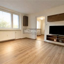 Predaj, štvorizbový byt Šahy