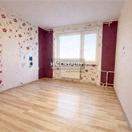 Predaj, štvorizbový byt Šahy