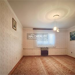 Predaj, rodinný dom Dvory nad Žitavou, dvojizbový, pôvodný stav - ZNÍŽENÁ CENA