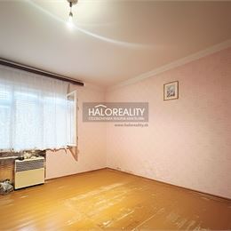 Predaj, rodinný dom Dvory nad Žitavou, dvojizbový, pôvodný stav - ZNÍŽENÁ CENA