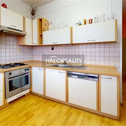 Predaj, trojizbový byt Poltár - EXKLUZÍVNE HALO REALITY