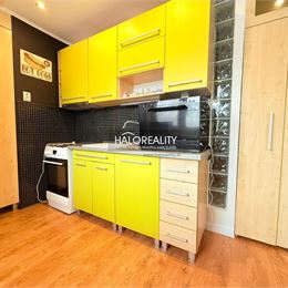 REZERVOVANÉ - Predaj, trojizbový byt Kráľovský Chlmec - EXKLUZÍVNE HALO REALITY