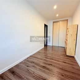 REZERVOVANÉ - Predaj, trojizbový byt Kráľovský Chlmec - EXKLUZÍVNE HALO REALITY