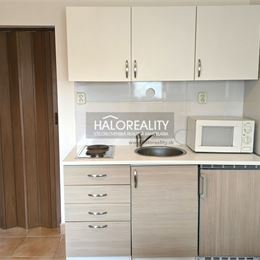 Predaj, rodinný dom Číčov - EXKLUZÍVNE HALO REALITY