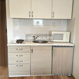 Predaj, rodinný dom Číčov - EXKLUZÍVNE HALO REALITY